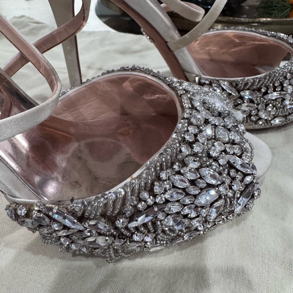 Badgley Mischka Crystal-Embellished Ivory Satin Peep-Toe Heels - Picture 3 of 8